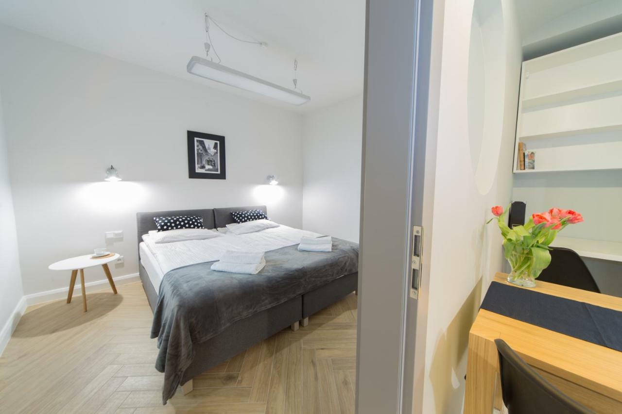 M5 Main Square Stylish One Bedroom Krakow Ngoại thất bức ảnh